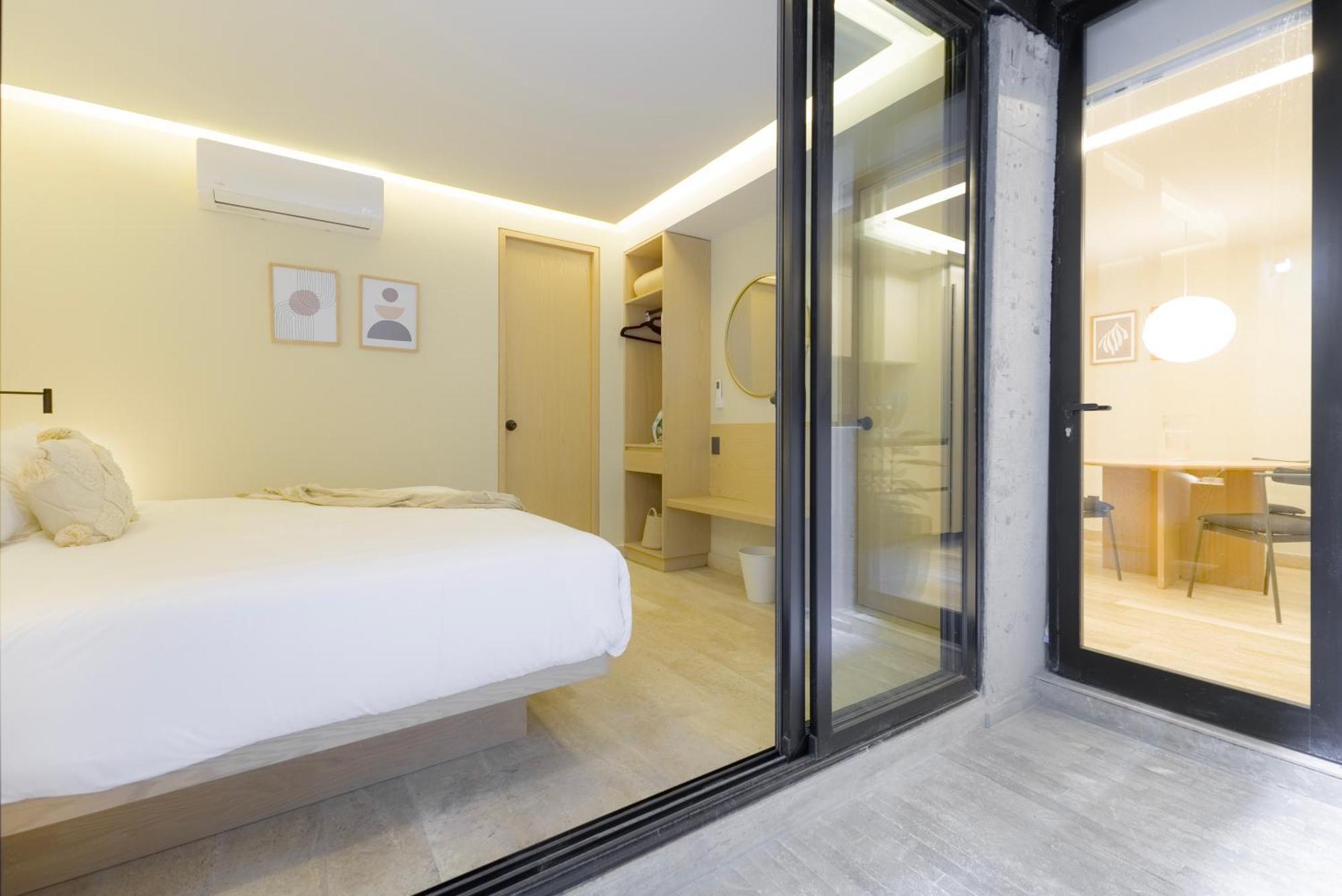 Capitalia - Luxury Apartments - Aristoteles Mexico City Luaran gambar